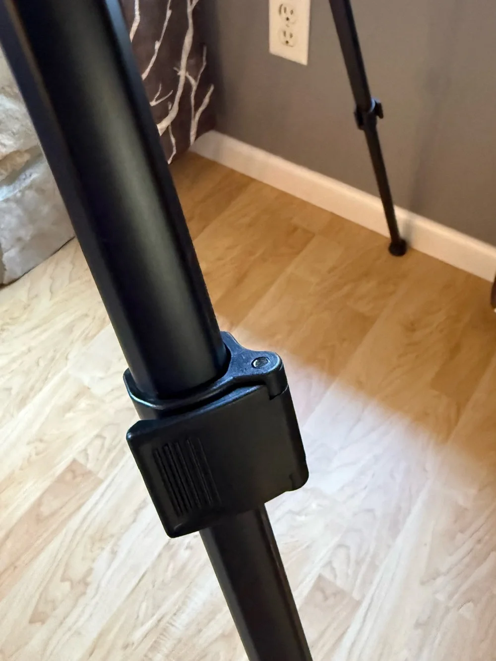 InnerTeck Black Camera Tripod with Adjustable Center Column & Flip-Lock Legs